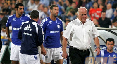 קשטן יורד מאוכזב (אמיר לוי) קשטן יורד מאוכזב (אמיר לוי)