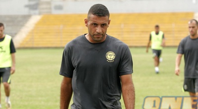 אחמד סבע. יעלה לשחק עם זריקה (אמיר לוי) אחמד סבע. יעלה לשחק עם זריקה (אמיר לוי)