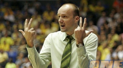 יורי זדובץ´. בדרך לשלב הבתים (אמיר לוי)