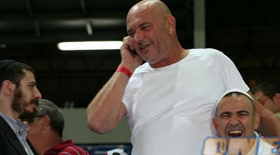 מוני הראל: &qout; (רועי גלדסטון)