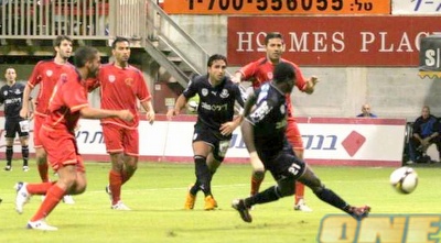 פתח תקווה לשער (דרור עינב)