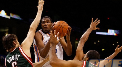 דוראנט בדרך לסל. חגג על ניו ג&acute;רזי (GettyImages)