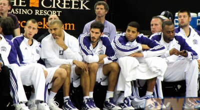 עומרי כספי על הספסל. רק 12 דקות לישראלי (עומרי גרין)