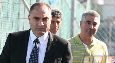 שינו זוארץ: (קובי אליהו)