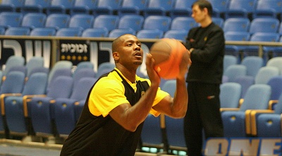 בילי קיז בביקור בארץ. גם אם יפסיד עם מארוסי, זה יהיה הישג (קובי אליהו)