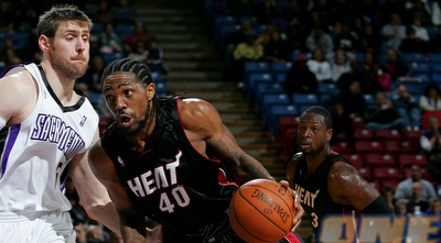 נוצ&acute;יוני מול מיאמי. החזיר את היתרון לקינגס במהלך גדול (GettyImages)