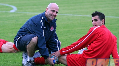 מהראן ללה מקבל טיפול (רועי גלדסטון)