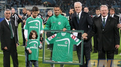 אלון חרזי בטקס הפרידה (עמית מצפה) אלון חרזי בטקס הפרידה (עמית מצפה)