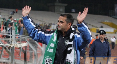 אלון חרזי מודה לקהל בסיום (עמית מצפה) אלון חרזי מודה לקהל בסיום (עמית מצפה)