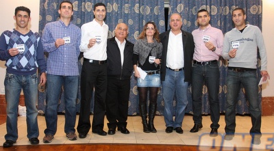 השופטים מציגים את התג (עמית מצפה)