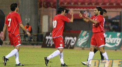 קדוסי (מימין), חוגג שער השנה במדי ב&qout;ש (קובי אליהו)