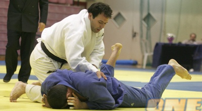 אריק זאבי מול גרגורי רודלסון (דרור עינב)