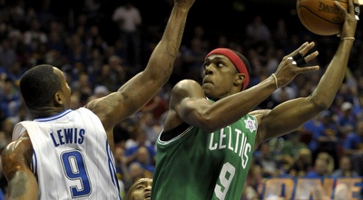 רונדו. כמה פעמים עומרי כספי &qout;יחייב&qout; אותו? (רויטרס)