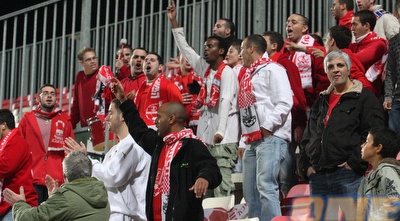 אוהדי ב&qout;ש. יודעים להעניק המון חום (עמית מצפה)