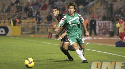 אייל גולסה. &qout; (דרור עינב)