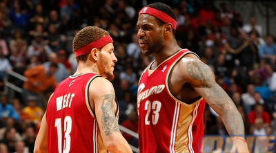 לברון ג´יימס ודנולטה ווסט (GettyImages)