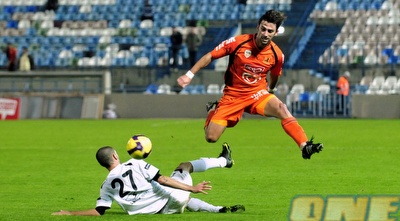 סיניסה ליניץ´ מעל עידן שדה (אלעד ירקון)