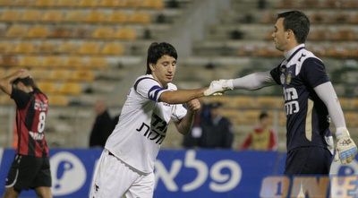 דניאל ליפשיץ ואלמוג כהן. מחכים להפועל רעננה (דרור עינב) דניאל ליפשיץ ואלמוג כהן. מחכים להפועל רעננה (דרור עינב)