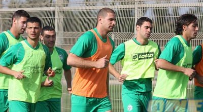 שי מימון. בקבוצה מרוצים מהזימון שלו לנבחרת (עמית מצפה) שי מימון. בקבוצה מרוצים מהזימון שלו לנבחרת (עמית מצפה)