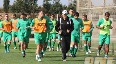 שחקני מכבי חיפה בהכנות אחרונות לגביע הטוטו (עמית מצפה)
