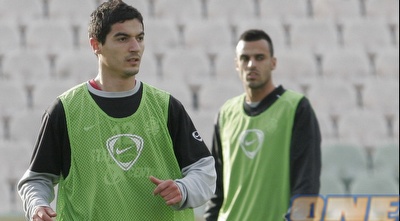 סטנקוביץ´ וניר נחום (דרור עינב)