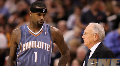 לארי בראון עם סטפאן ג´קסון. לא התחשבו בנטס (GettyImages)