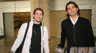 בויאן ורוצ´ינה וג´ובאני רוסו. החלוץ חתם על חוזה ל-3.5 שנים (דרור עינב)