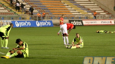 שחקני בית&qout;ר מאוכזבים, הערב בטדי (קובי אליהו)