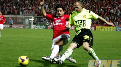 רביד גזל מתקשה מול דדי בן דיין (אמיר לוי)