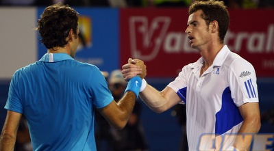 פדרר ומארי לוחצים ידיים בתום המשחק (GettyImages)