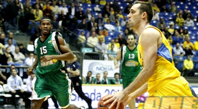 איידסון בנוקיה. בהיכל מכבי יכולה לנצח כל קבוצה (אמיר לוי) איידסון בנוקיה. בהיכל מכבי יכולה לנצח כל קבוצה (אמיר לוי)