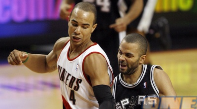 ביילס מפריע לפארקר. ניצחון דרמטי לפורטלנד (רויטרס)