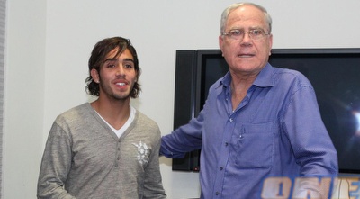 אייל גולסה עם יעקב שחר (עמית מצפה) אייל גולסה עם יעקב שחר (עמית מצפה)