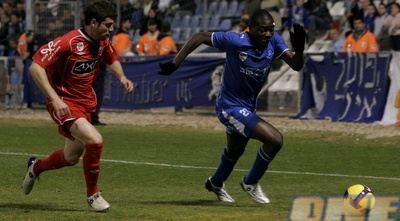 דניאל אדו פורץ קדימה (שי לוי)