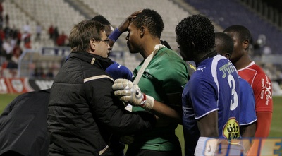 אג´ידה מקבל טיפול (שי לוי)