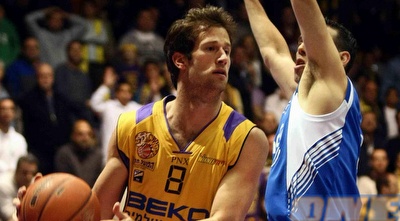 ניב ברקוביץ&acute; הערב באולם הפחים (מנהלת הליגה)