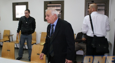 בית הדין (רועי גלדסטון)