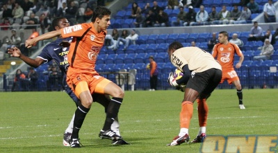 אינוגבה קולט כדור. &qout; (רועי גלדסטון)