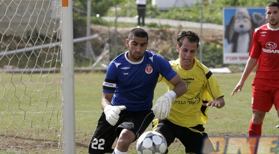 עדן מלכה מול ינקו (שי לוי) עדן מלכה מול ינקו (שי לוי)