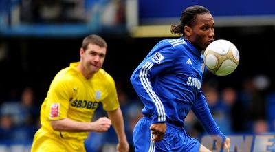 דרוגבה משתלט על כדור מול קרדיף (GettyImages)