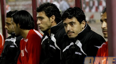 דוד רביבו על ספסל ב&qout;ש. החלטה מקצועית של גיא עזורי (אמיר לוי)