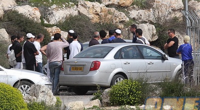 אוהדי בית&qout;ר. נכנסו לחדרי ההלבשה (גיא בן זיו)