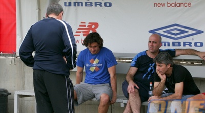 גוטמן בודק את המצב של בן דיין (רועי גלדסטון)