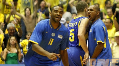 אלן אנדרסון, שארפ ולימונד חוגגים בסיום חצי הגמר (אמיר לוי)