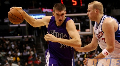 כריס קיימן מול ספנסר האווז. משחק טוב גם לסנטרים (GettyImages) כריס קיימן מול ספנסר האווז. משחק טוב גם לסנטרים (GettyImages)