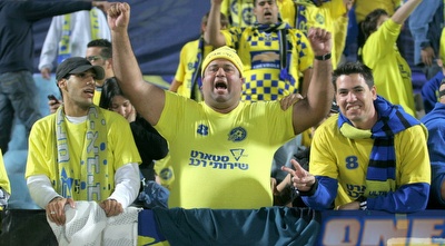 אוהדי מכבי ביציעים (אור שפונדר) אוהדי מכבי ביציעים (אור שפונדר)