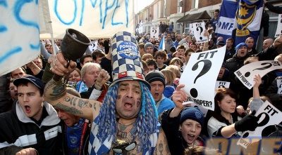אוהדי פורטסמות´ מפגינים (GettyImages)