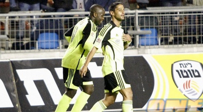 יצחקי ותמוז (אמיר לוי)