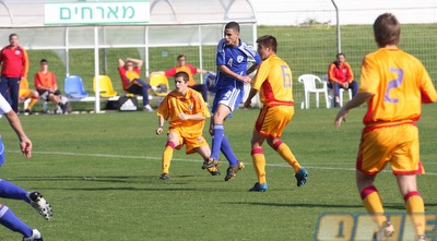 מיקו ממן בדרך לכיבוש השער של ישראל (עמית מצפה)