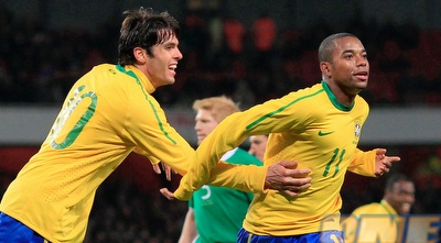 רוביניו וקאקה חוגגים (רויטרס)